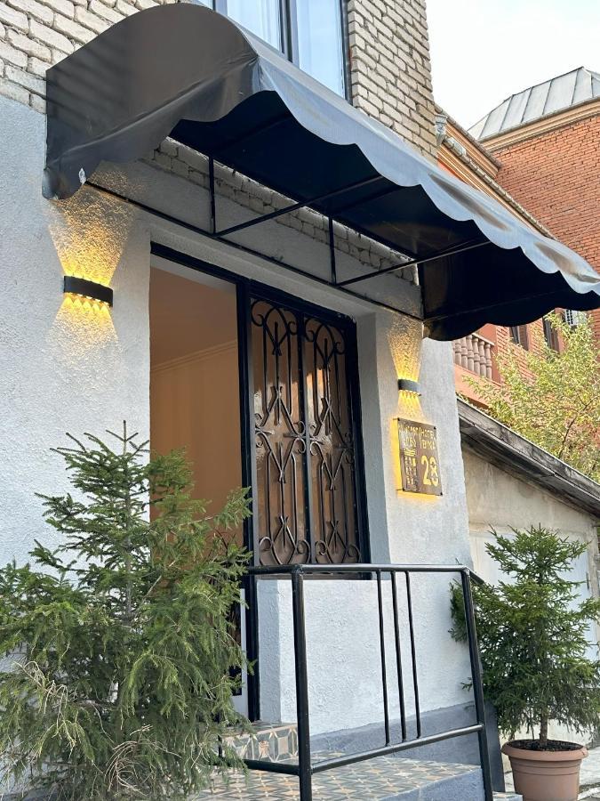 Bina N28 호텔 쿠타이시 외부 사진